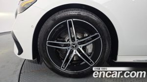 Mercedes-Benz E-Class E200 AMG Line 2026 года из Южной Кореи