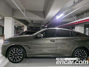 BMW X6 xDrive40i M Sport 2025 года из Южной Кореи