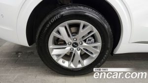 Genesis GV70 2.5T Бензин 2WD 2025 года из Южной Кореи
