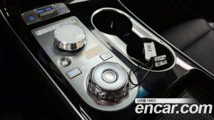 Genesis GV70 2.5T Бензин 2WD 2025 года из Южной Кореи