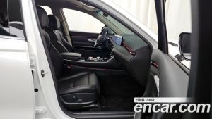 Genesis GV70 2.5T Бензин 2WD 2025 года из Южной Кореи
