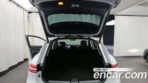 Genesis GV70 2.5T Бензин 2WD 2025 года из Южной Кореи