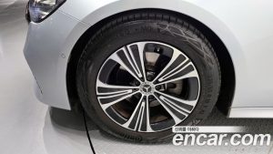 Mercedes-Benz E-Class E200 Avantgarde 2024 года из Южной Кореи