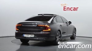Volvo S90 B6 AWD Inscription 2022 года из Южной Кореи