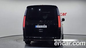 Hyundai Staria L3.5 Lounge 9-Seater 2024 года из Южной Кореи