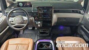 Hyundai Staria L3.5 Lounge 9-Seater 2024 года из Южной Кореи