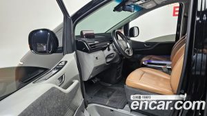 Hyundai Staria L3.5 Lounge 9-Seater 2024 года из Южной Кореи