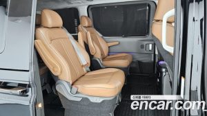 Hyundai Staria L3.5 Lounge 9-Seater 2024 года из Южной Кореи