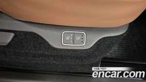 Hyundai Staria L3.5 Lounge 9-Seater 2024 года из Южной Кореи