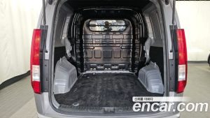 Hyundai Staria Wagon 5 2025 года из Южной Кореи