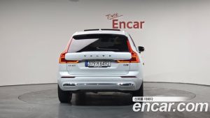 Volvo XC60 B5 ULTIMATE Bright 2024 года из Южной Кореи