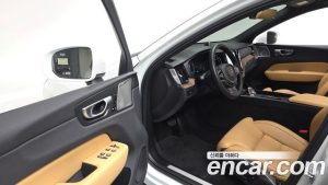 Volvo XC60 B5 ULTIMATE Bright 2024 года из Южной Кореи