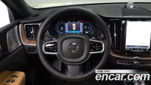 Volvo XC60 B5 ULTIMATE Bright 2024 года из Южной Кореи