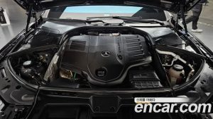 Mercedes-Benz S-Class S500L 4MATIC 2024 года из Южной Кореи