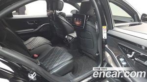 Mercedes-Benz S-Class S500L 4MATIC 2024 года из Южной Кореи