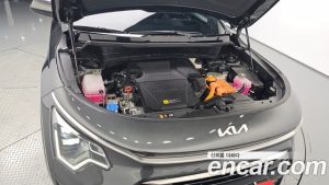 Kia Niro Signature 2025 года из Южной Кореи