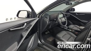 Kia Niro Signature 2025 года из Южной Кореи