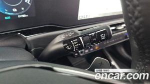 Kia Niro Signature 2025 года из Южной Кореи