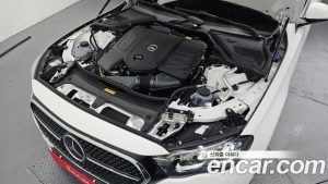 Mercedes-Benz E-Class E200 Avantgarde 2025 года из Южной Кореи