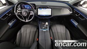 Mercedes-Benz E-Class E200 Avantgarde 2025 года из Южной Кореи