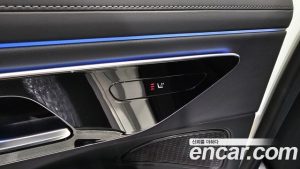 Mercedes-Benz E-Class E200 Avantgarde 2025 года из Южной Кореи