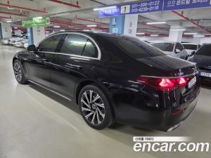 Mercedes-Benz E-Class E300 4MATIC Exclusive 2024 года из Южной Кореи