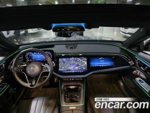 Mercedes-Benz E-Class E300 4MATIC Exclusive 2024 года из Южной Кореи