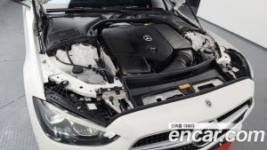 Mercedes-Benz C-Class C300 4MATIC Avantgarde 2024 года из Южной Кореи