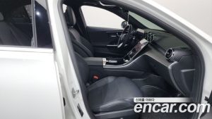 Mercedes-Benz C-Class C300 4MATIC Avantgarde 2024 года из Южной Кореи