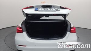 Mercedes-Benz C-Class C300 4MATIC Avantgarde 2024 года из Южной Кореи