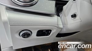 Mercedes-Benz EQE EQE350+ 2023 года из Южной Кореи
