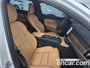 Volvo S90 B5 ULTIMATE Bright 2024 года из Южной Кореи