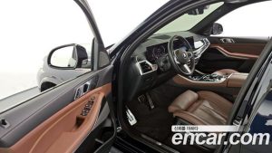 BMW X5 xDrive 40i M Sport 2024 года из Южной Кореи