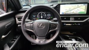Lexus UX 2.0 F-Sport 2WD 2025 года из Южной Кореи