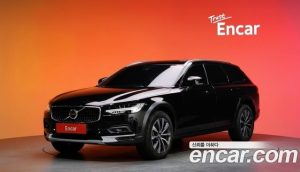 Volvo V90 B5 ULTIMATE AWD 2024 года из Южной Кореи