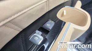 Kia Sorento HEV 1.6 2WD 2024 года из Южной Кореи