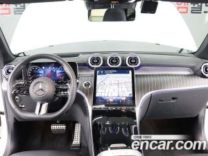 Mercedes-Benz GLC-Class GLC300 4MATIC AMG Line 2025 года из Южной Кореи