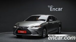 Lexus ES Luxury Plus 2025 года из Южной Кореи