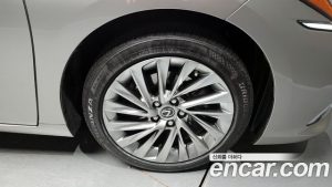 Lexus ES Luxury Plus 2025 года из Южной Кореи