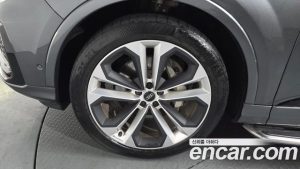 Audi Q7 55 TFSI 4WD Premium 2023 года из Южной Кореи