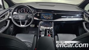 Audi Q7 55 TFSI 4WD Premium 2023 года из Южной Кореи