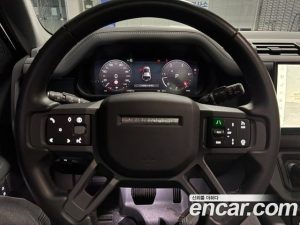 Land Rover Defender 110 D300 X- HSE 2024 года из Южной Кореи