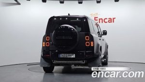 Land Rover Defender 110 P300 X- SE 2024 года из Южной Кореи