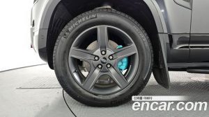 Land Rover Defender 110 P300 X- SE 2024 года из Южной Кореи