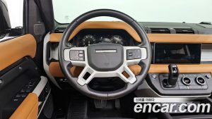 Land Rover Defender 110 P300 X- SE 2024 года из Южной Кореи