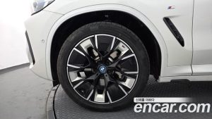 BMW iX3 M Sport 2024 года из Южной Кореи