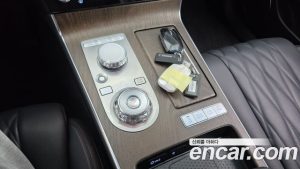 Genesis G80 Бензин 2.5 Turbo AWD 2025 года из Южной Кореи
