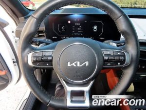Kia K5 1.6 Turbo 2024 года из Южной Кореи