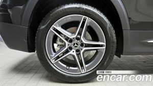 Mercedes-Benz GLB-Class GLB250 4MATIC 2025 года из Южной Кореи