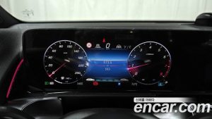 Mercedes-Benz GLB-Class GLB250 4MATIC 2025 года из Южной Кореи